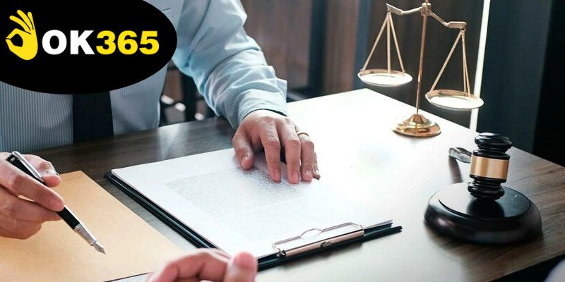 doi-ngu-tu-van-phap-ly-giup-ok365-tuan-thu-quy-dinh-va-tranh-rac-roi-phap-ly